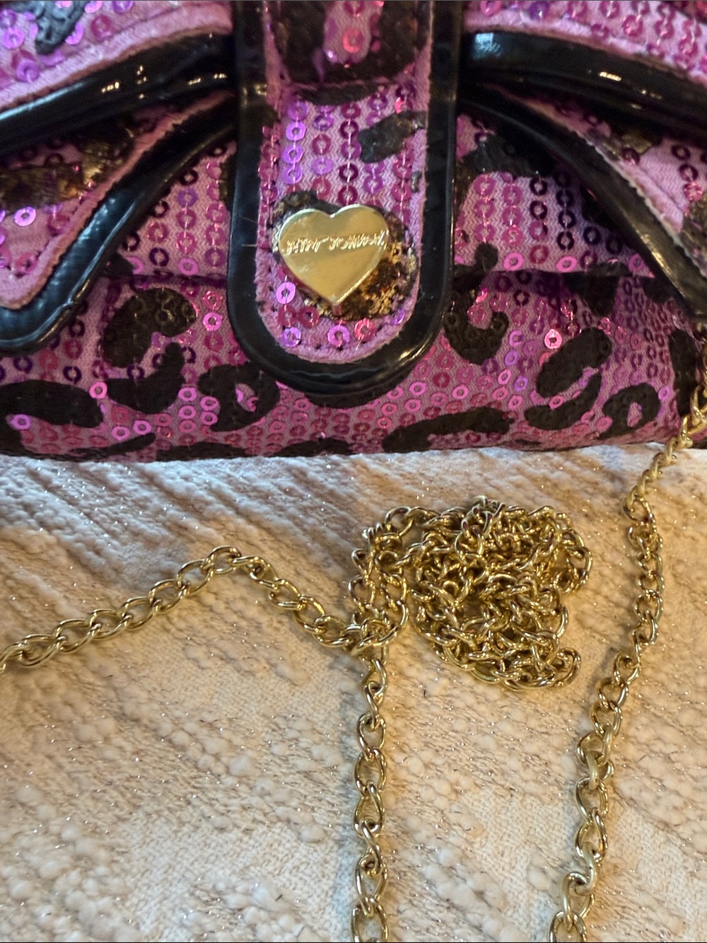 Betsey Johnson Sequin Leopard Print Chain Crossbody Bag with Front Bow Detail - Picture 4 of 10